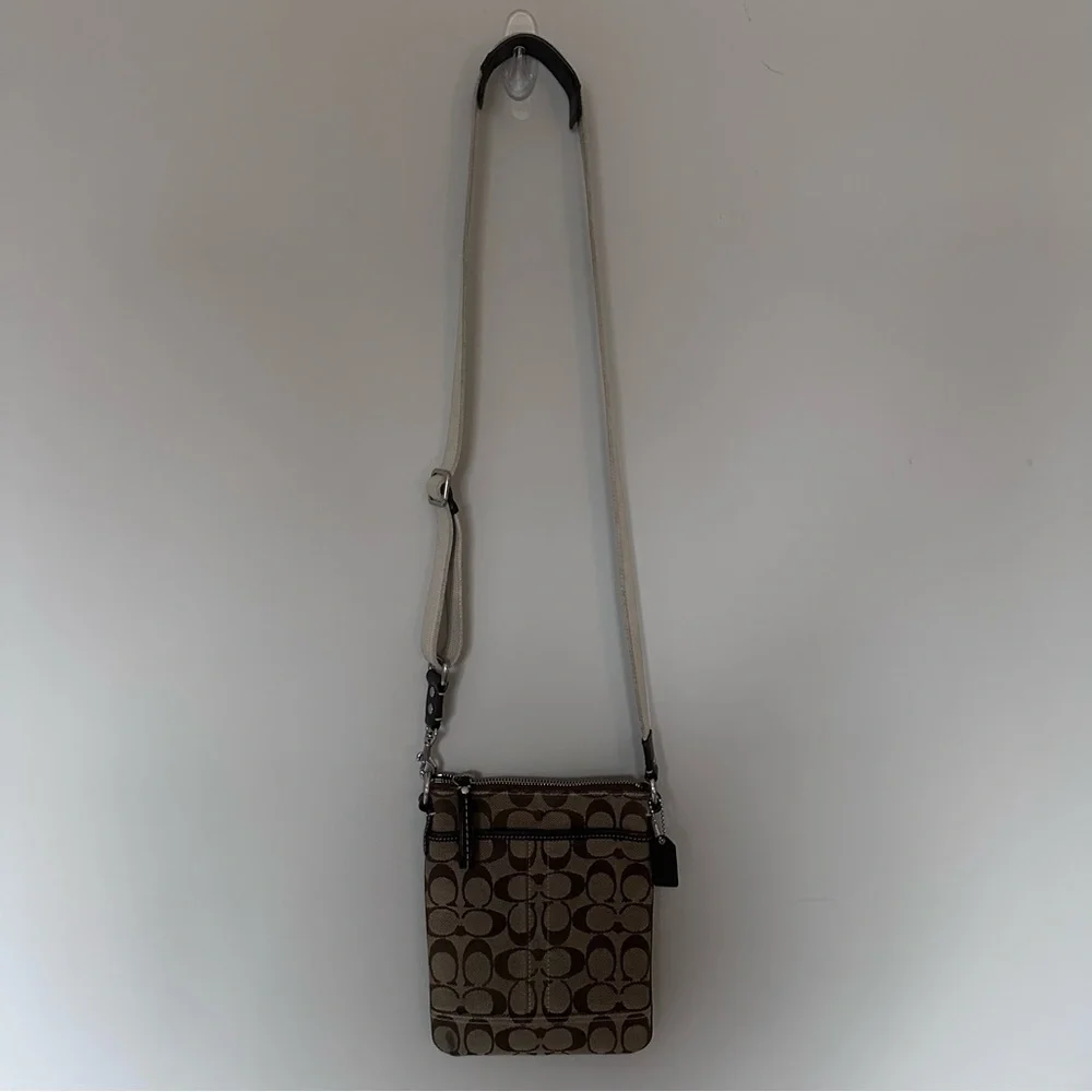Coach Brown Signature Crossbody with Beige Strap - Picture 4 of 10